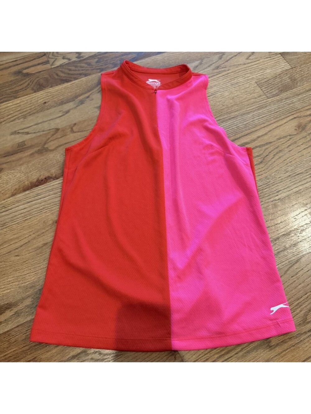 Slazenger Womens Pink and Red Sleeveless Golf Shirt Small